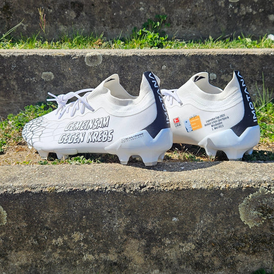 Special shoe “Together against cancer” – Limited to 300 pairs! 👟✨