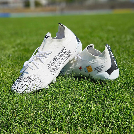 Special shoe “Together against cancer” – Limited to 300 pairs! 👟✨