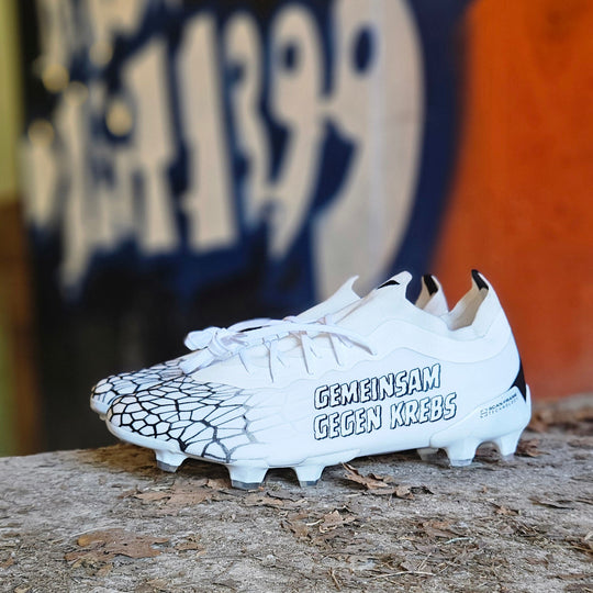 Special shoe “Together against cancer” – Limited to 300 pairs! 👟✨